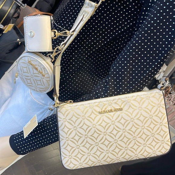 MICHAEL KORS Jet Set Travel Small Logo Jacquard Crossbody With Tech Attach NWT - Picture 7 of 16